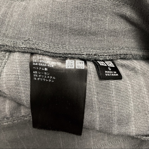 Uniqlo Ponte Wide Leg Pants - Picture 7 of 7